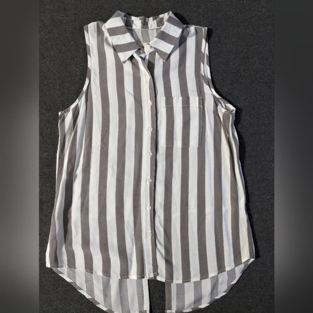 Girl Krazy boyfriend sleeveless top striped button down tank top size Small
